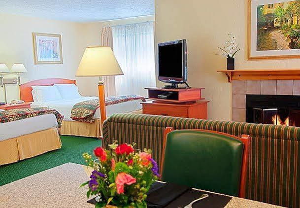 โซเนสตา อีเอส สวีท คลีฟแลนด์ เวสต์เลก Hotel เวสต์เลค ภายนอก รูปภาพ